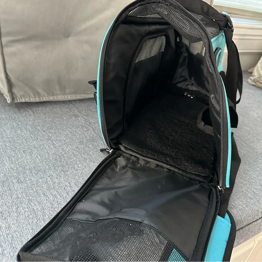 ELITE FIELD Soft Sided Pet Carrier Sky Blue